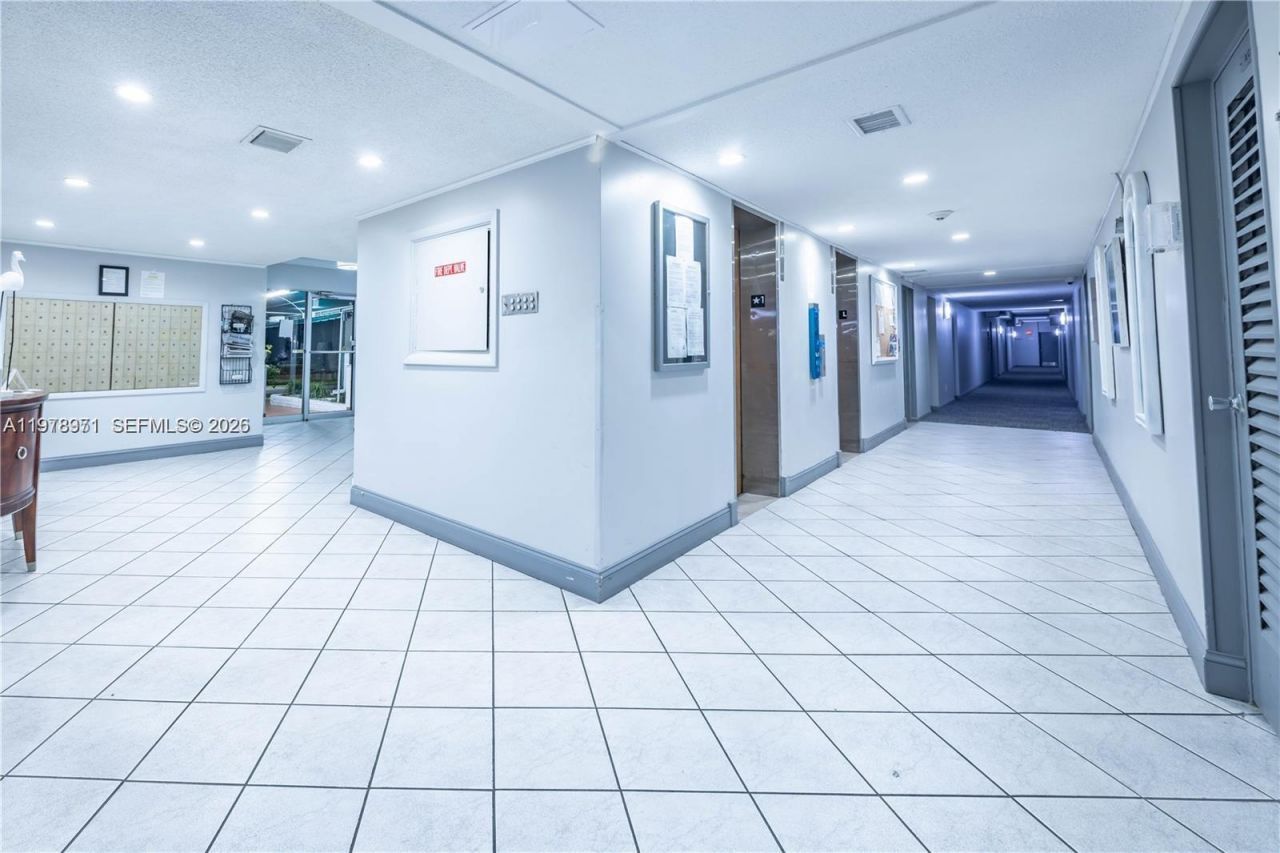 4751 NW 21st St, Unit 210, Lauderhill, FL 33313 Photo