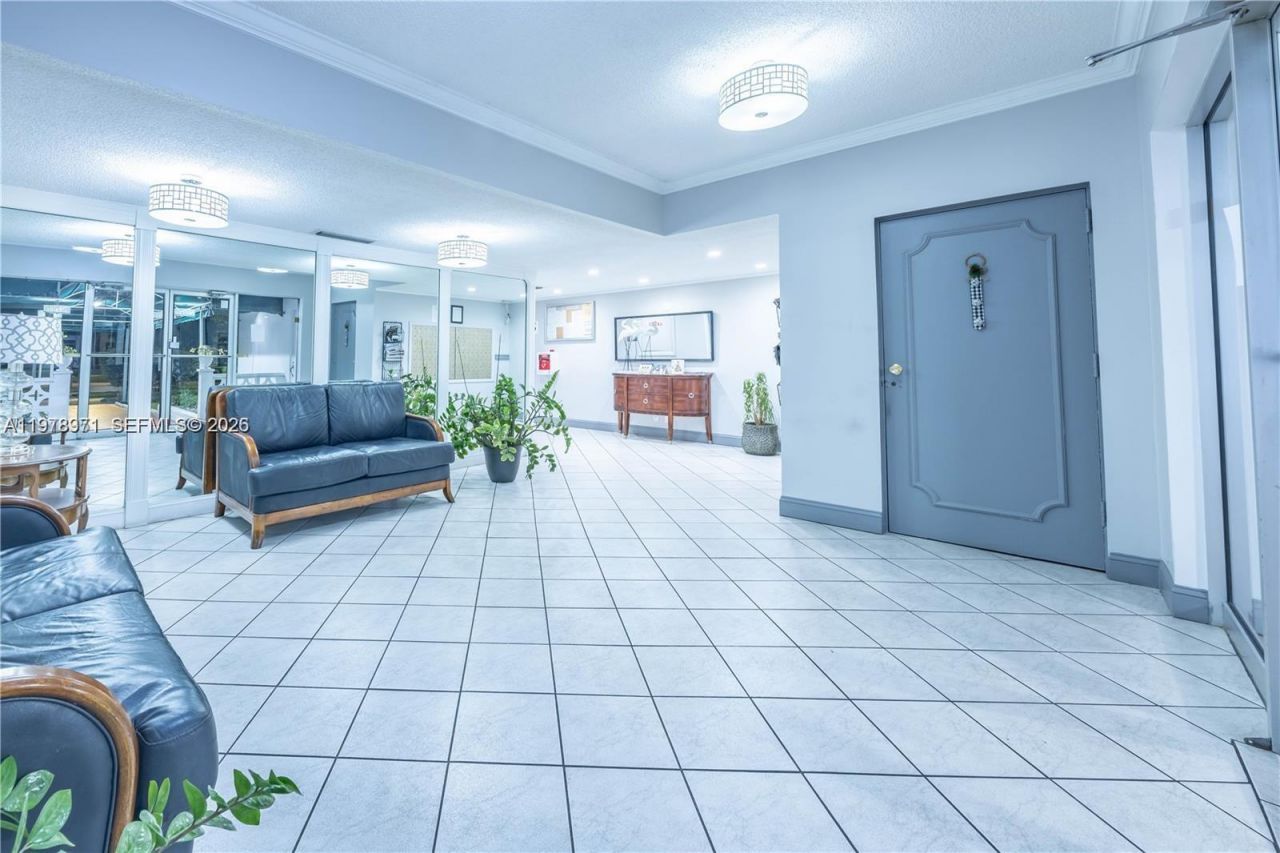 4751 NW 21st St, Unit 210, Lauderhill, FL 33313 Photo