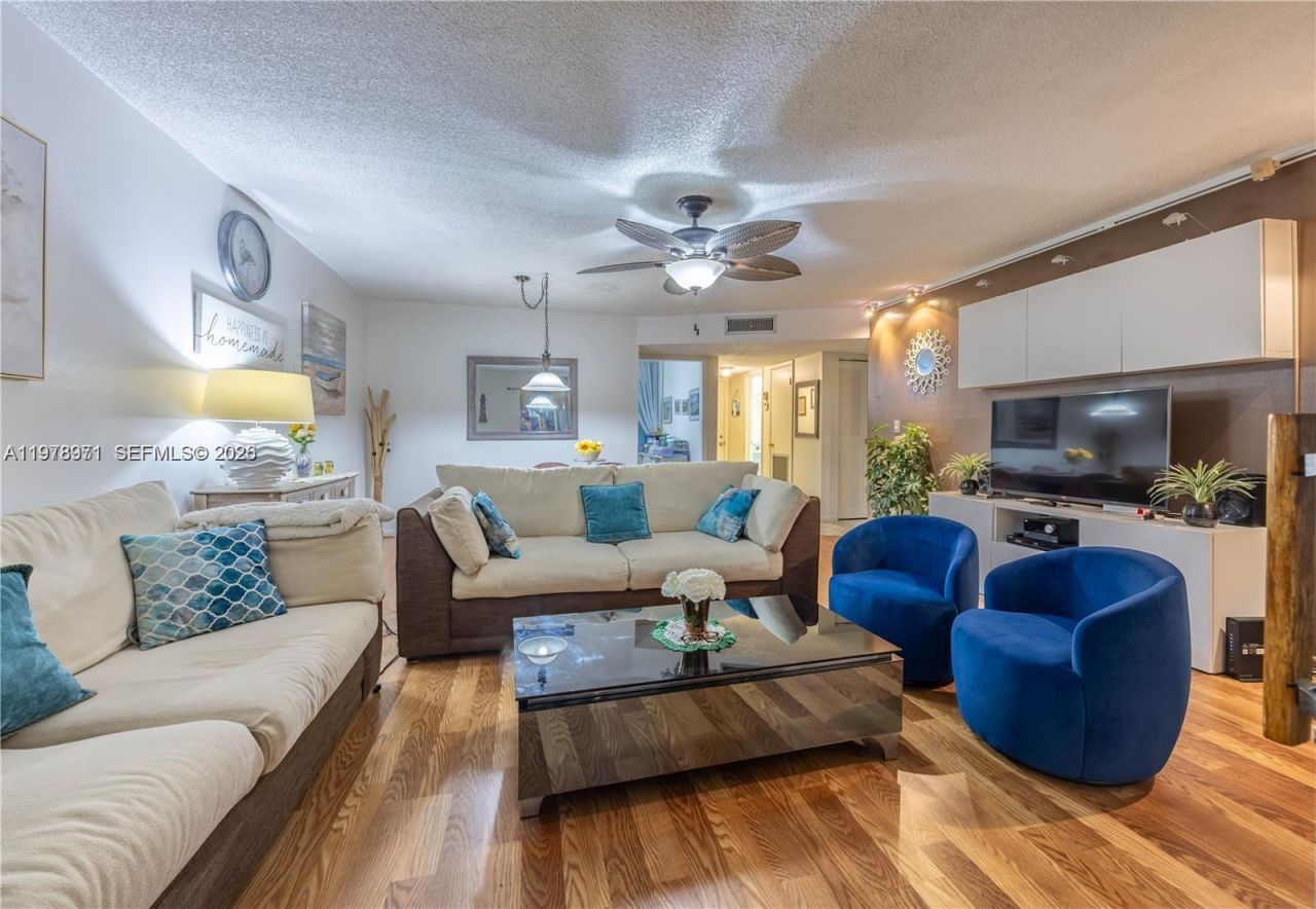 4751 NW 21st St, Unit 210, Lauderhill, FL 33313 Photo