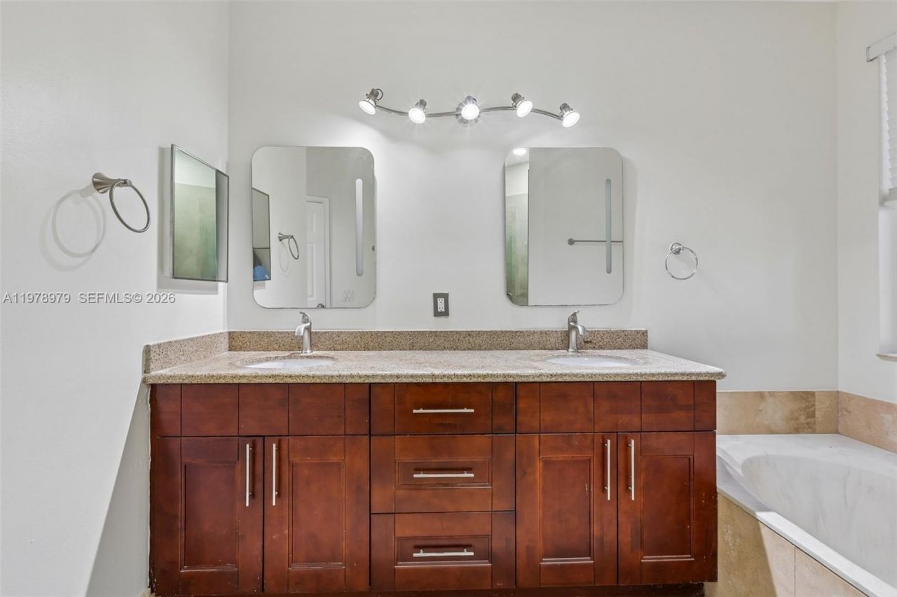 1290 Camellia Ln, Weston, FL 33326 Photo