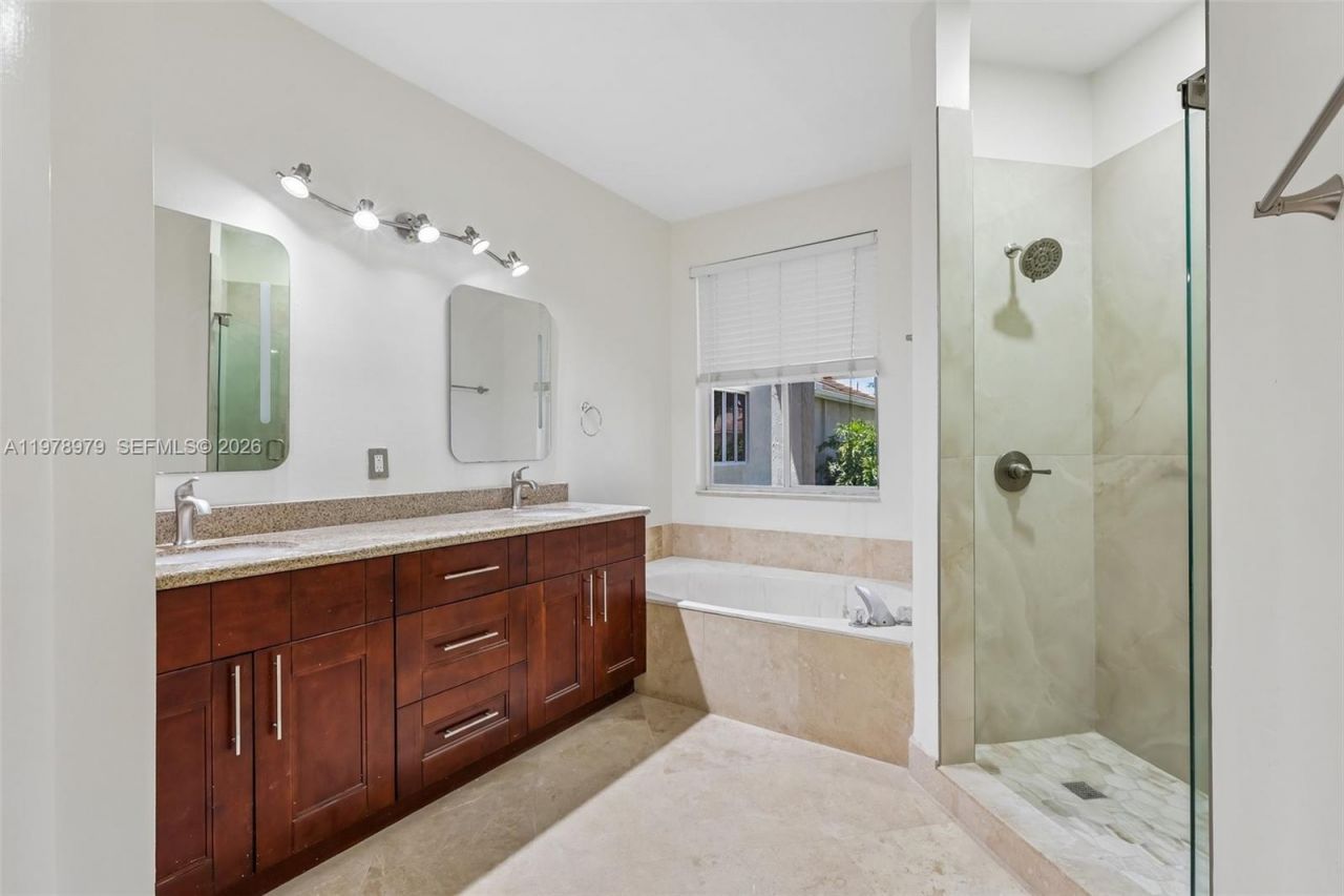 1290 Camellia Ln, Weston, FL 33326 Photo