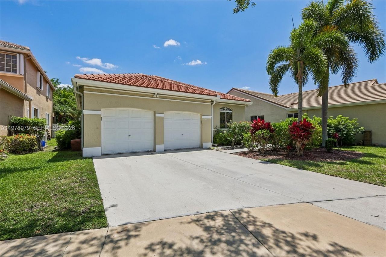 1290 Camellia Ln, Weston, FL 33326 Photo