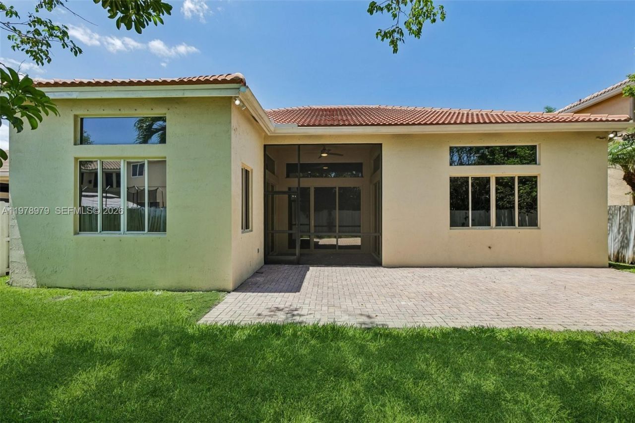 1290 Camellia Ln, Weston, FL 33326 Photo