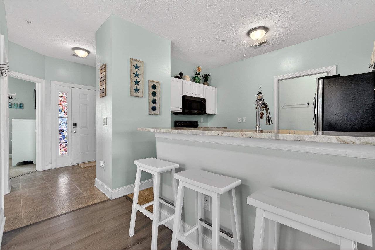 6010 Windsor Green Way Photo 12