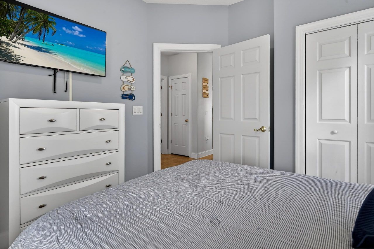 6010 Windsor Green Way Photo 32