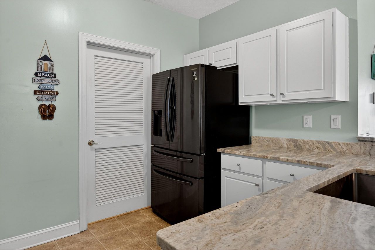 6010 Windsor Green Way Photo 36