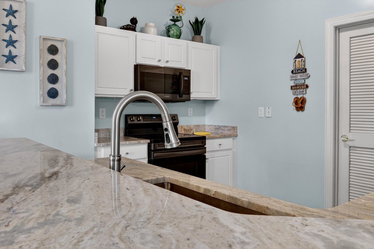 6010 Windsor Green Way Photo 37