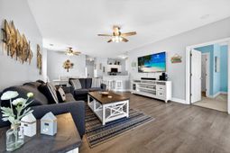 6010 Windsor Green Way photo 4