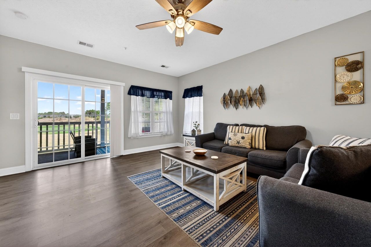 6010 Windsor Green Way Photo 8