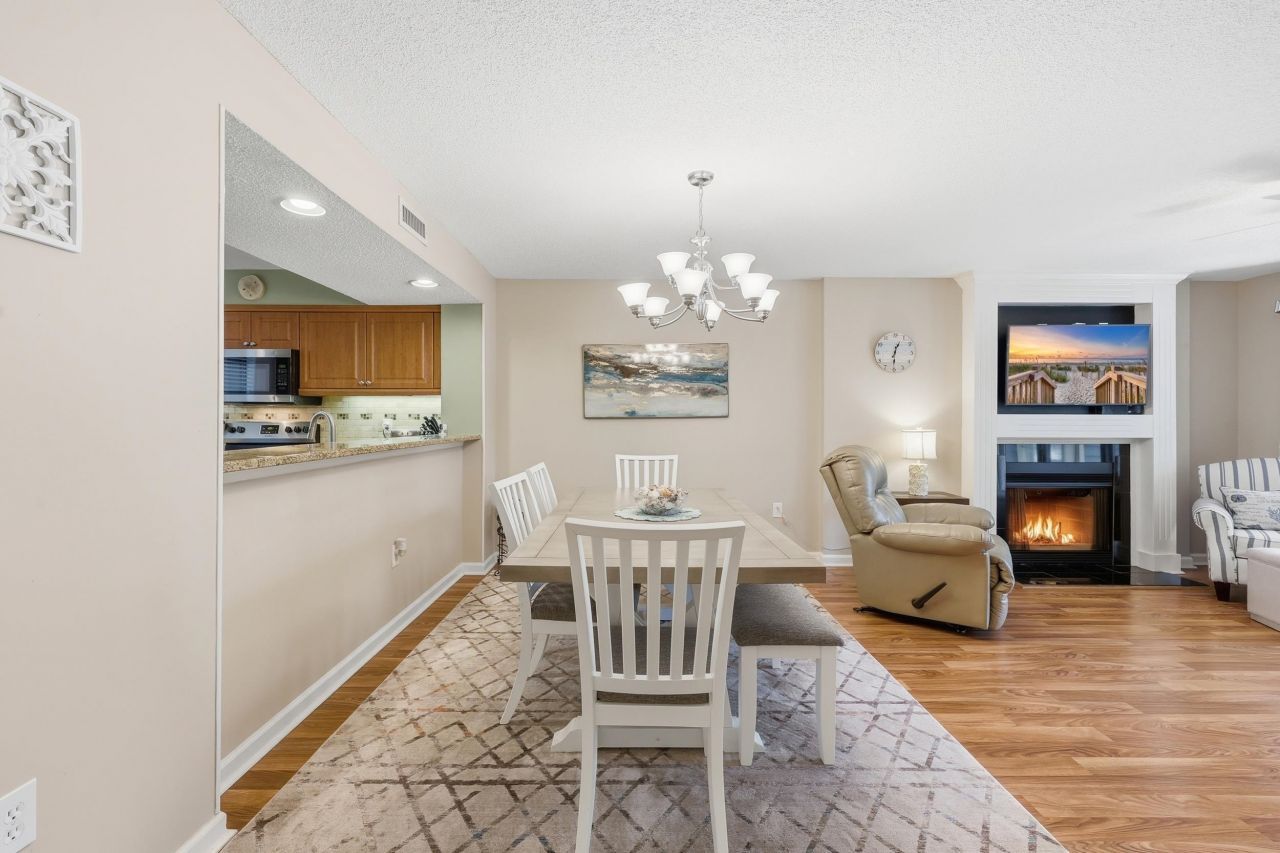 151 Wetherby Way Photo 11