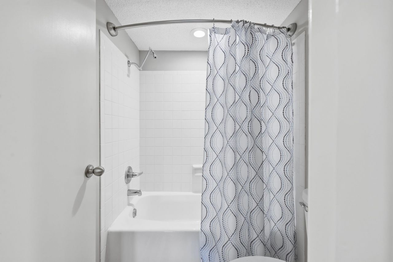 151 Wetherby Way Photo 20