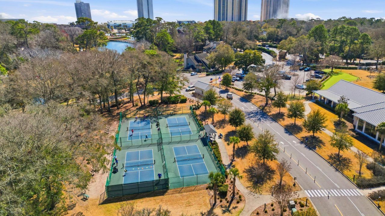 151 Wetherby Way Photo 31