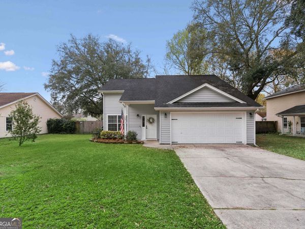 106 Cherry Tree Court, Kingsland, GA 31548