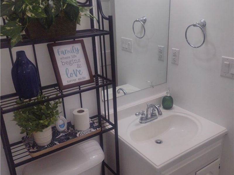 279 E Baird Avenue, Barberton, OH 44203 Photo 11