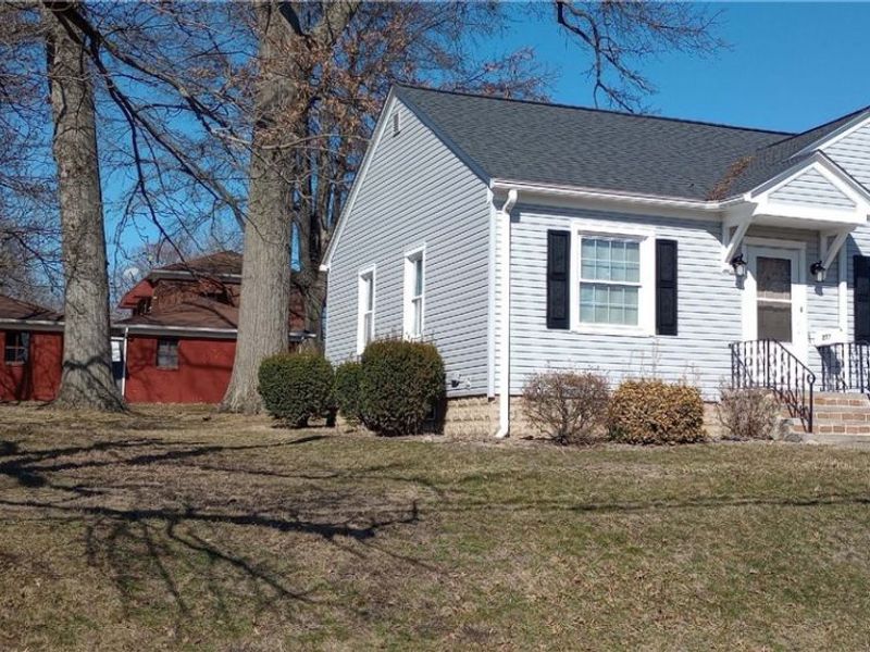 279 E Baird Avenue, Barberton, OH 44203 Photo 15