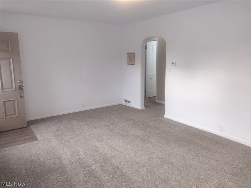 279 E Baird Avenue, Barberton, OH 44203 Photo 7