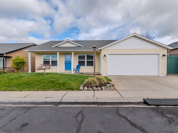 2335 New Haven Drive, Central Point, OR 97502