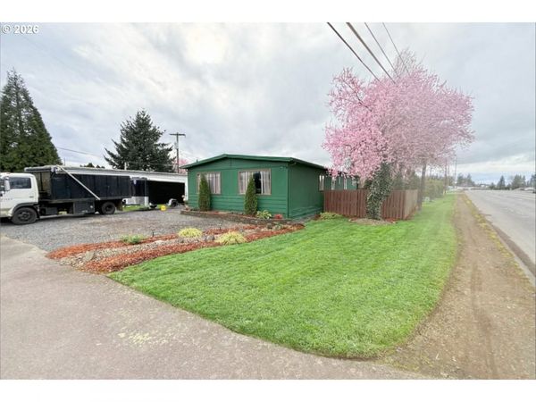 4170 S SANTIAM HWY, Unit 6, Lebanon, OR 97355