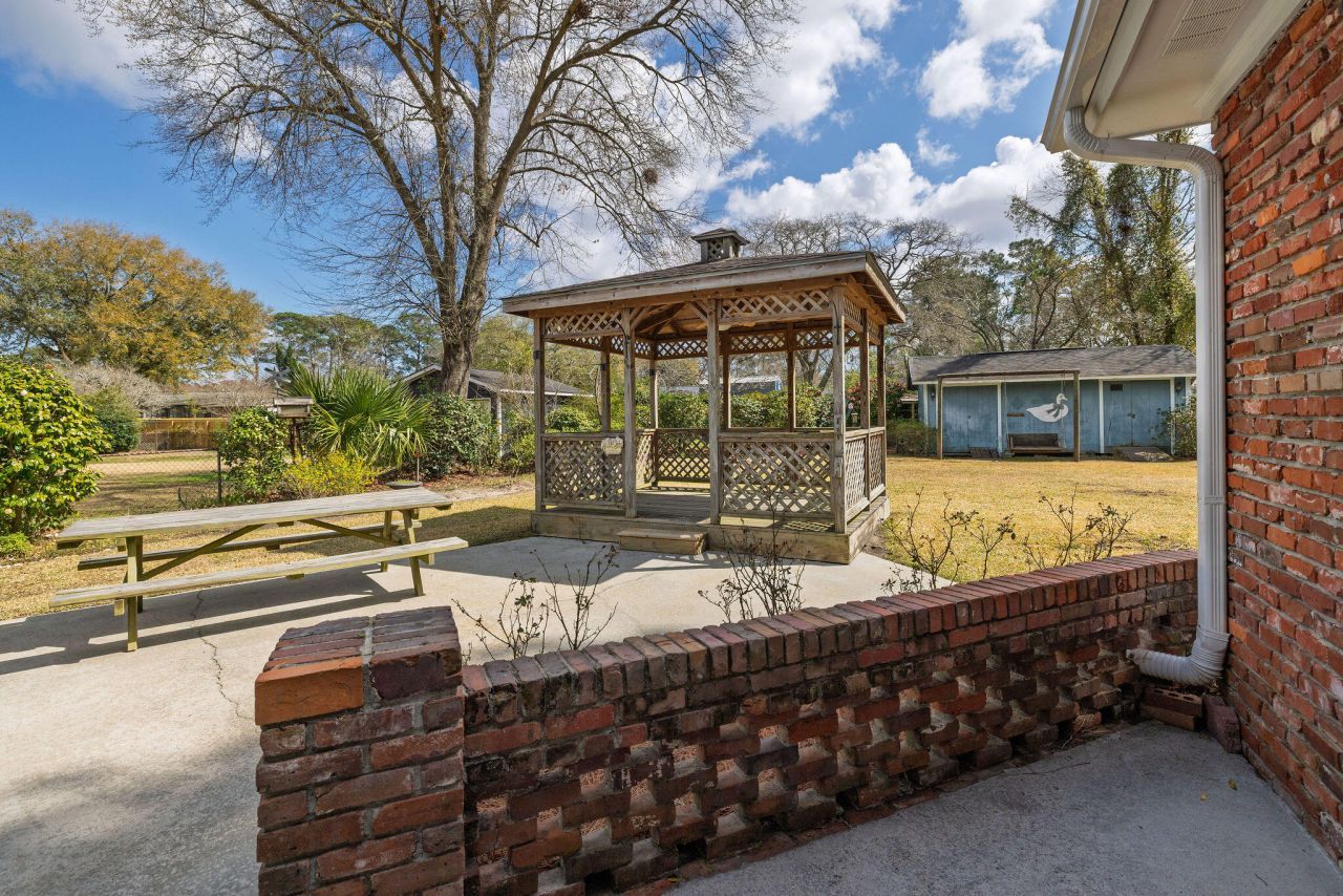 1247 Northfield Place Photo 14