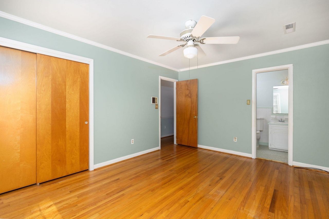 1247 Northfield Place Photo 9