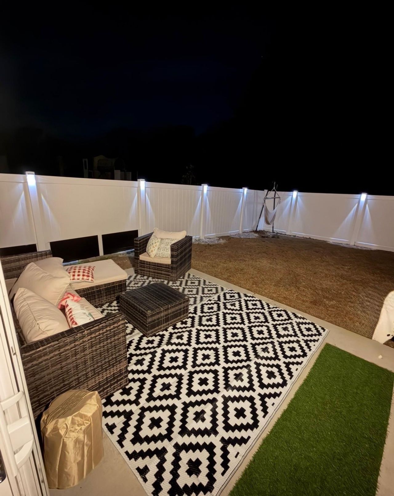 1040 Oak Meadow Dr. Photo 15