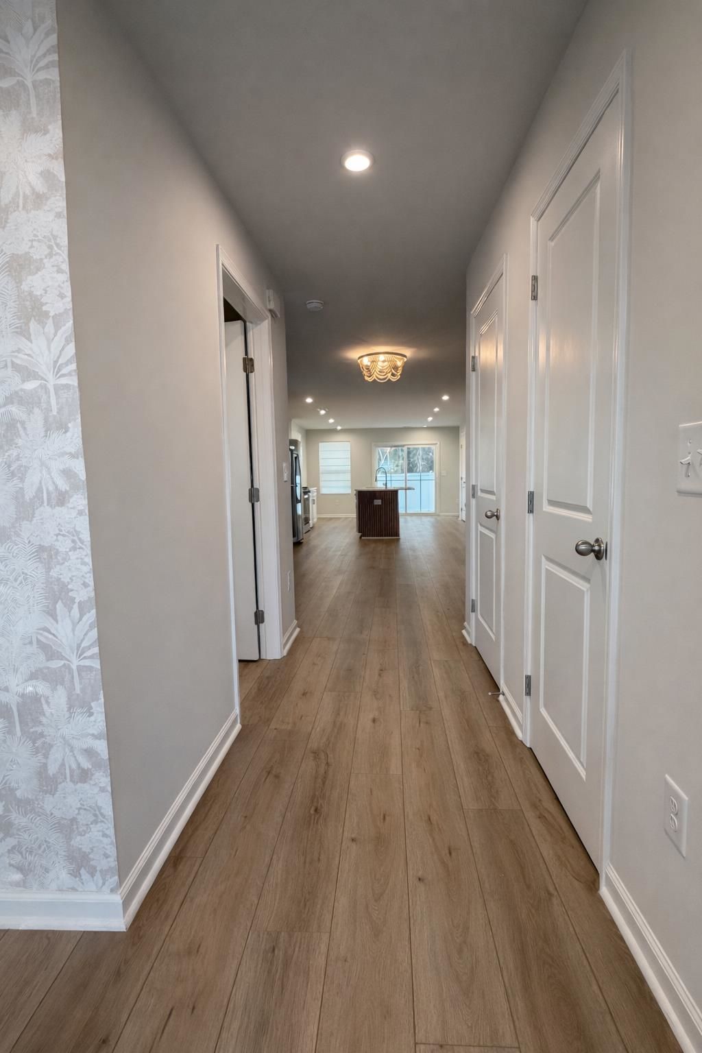 1040 Oak Meadow Dr. Photo 17