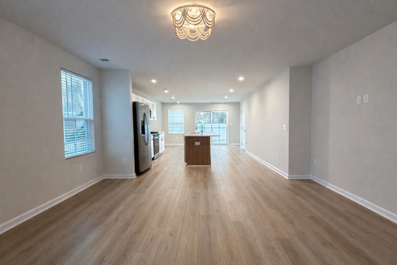 1040 Oak Meadow Dr. Photo 19