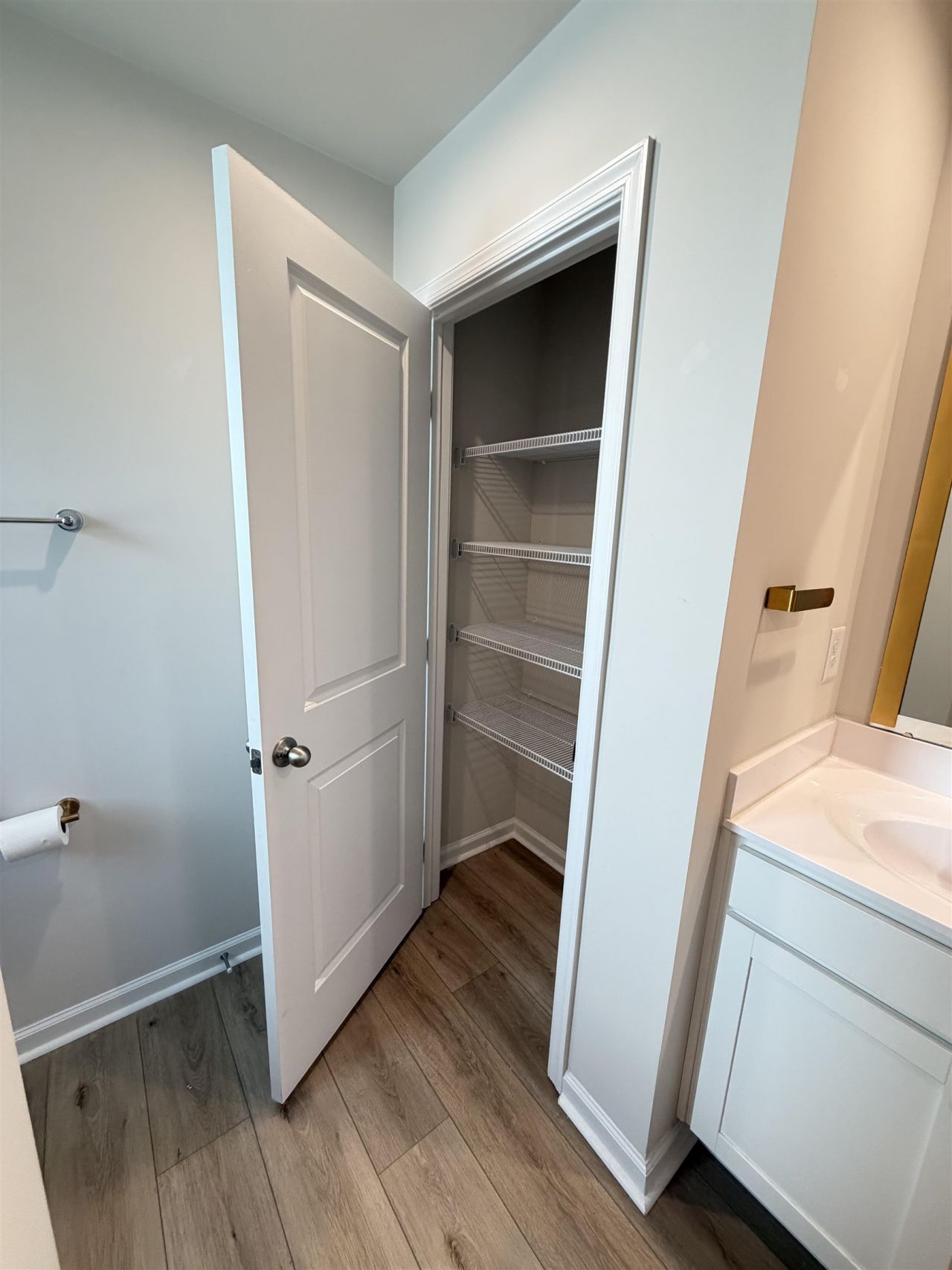 1040 Oak Meadow Dr. Photo 30