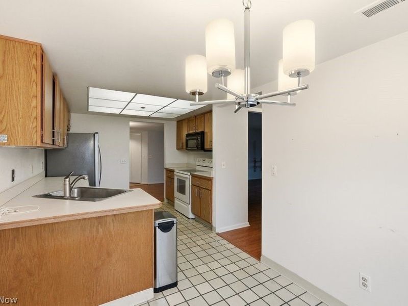 160 Fox Hollow Drive , Unit 406, Mayfield Heights, OH 44124 Photo 13