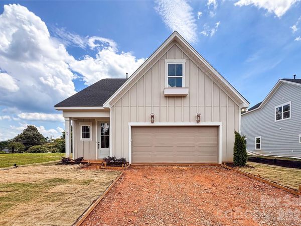 109 Honeycomb Court, Statesville, NC 28625