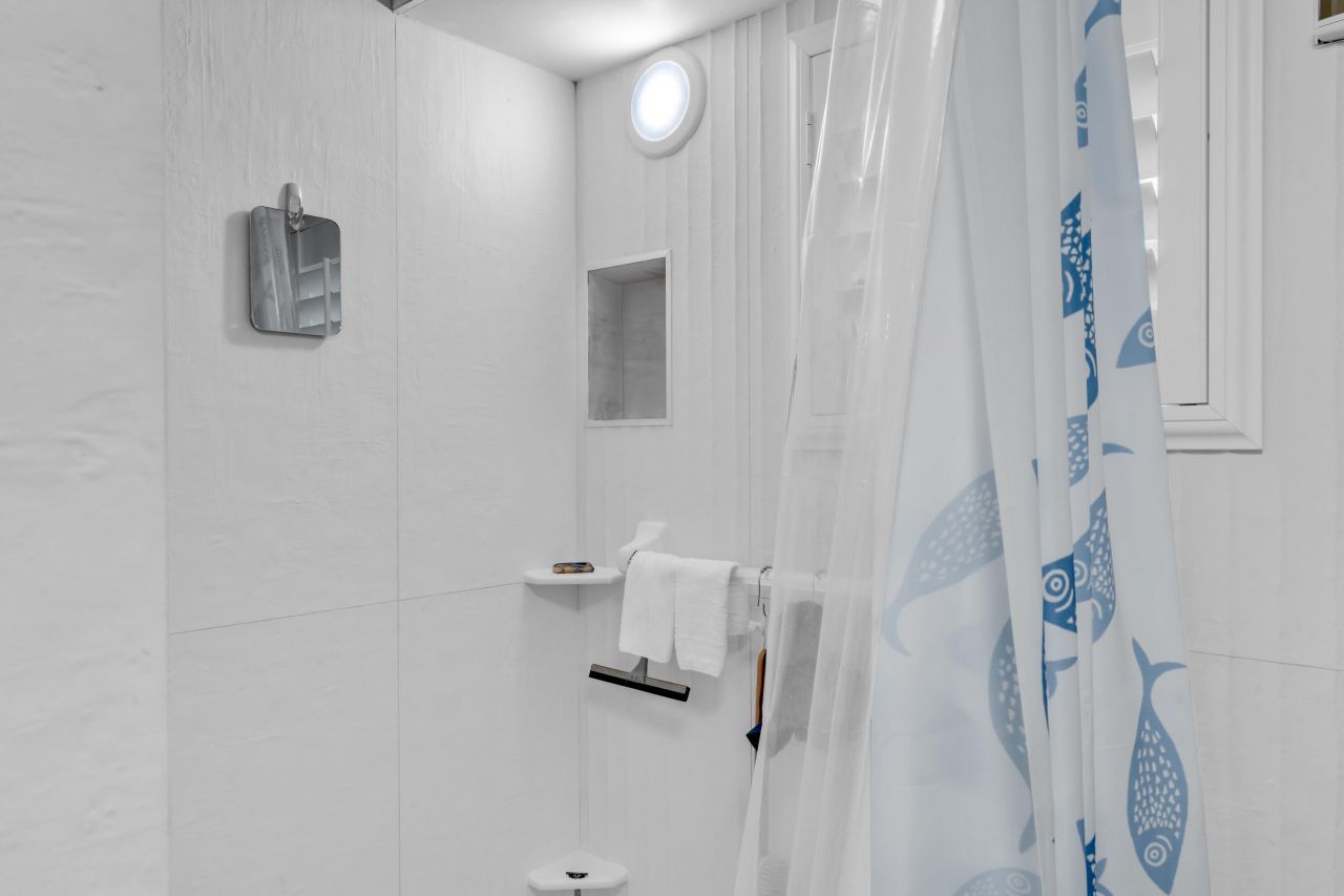 129 Pirates Drive, Key Largo, FL 33037 Photo