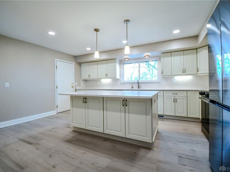 121 E Schantz, Unit 4, Oakwood, OH 45409 Photo 17