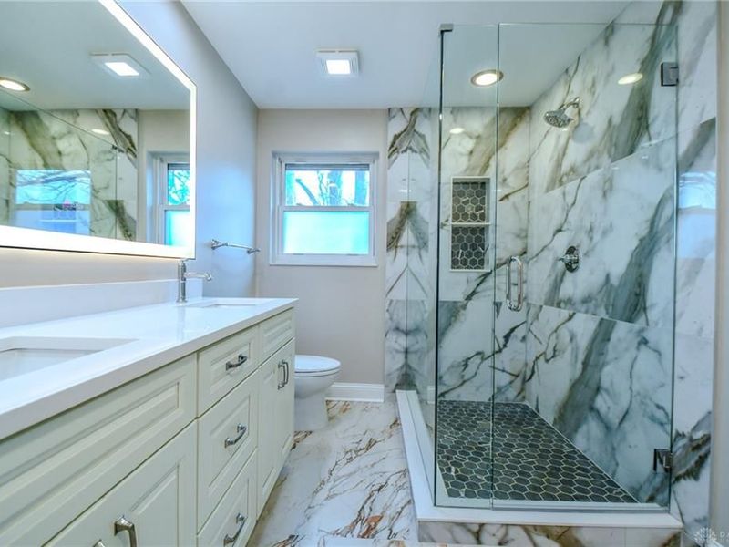 121 E Schantz, Unit 4, Oakwood, OH 45409 Photo 24