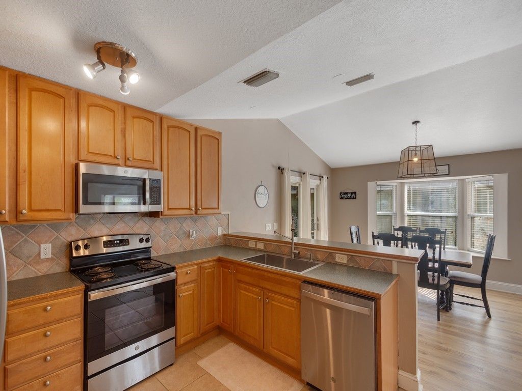 3446 1st Street, Vero Beach, FL 32968 Photo