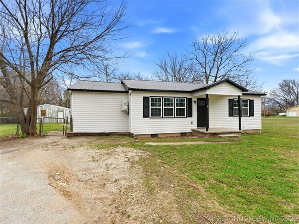 912 W 13th Street , Ada, OK 74820