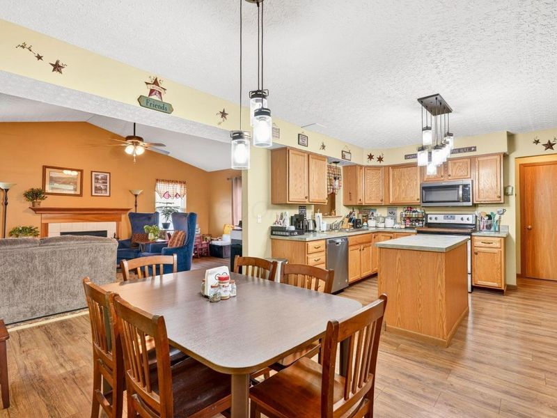 4457 Knoll Crest Drive , Grove City, OH 43123 Photo 12