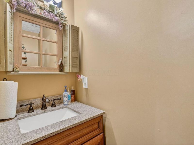 4457 Knoll Crest Drive , Grove City, OH 43123 Photo 17