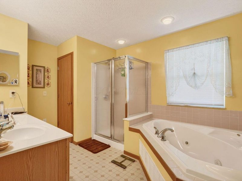 4457 Knoll Crest Drive , Grove City, OH 43123 Photo 37