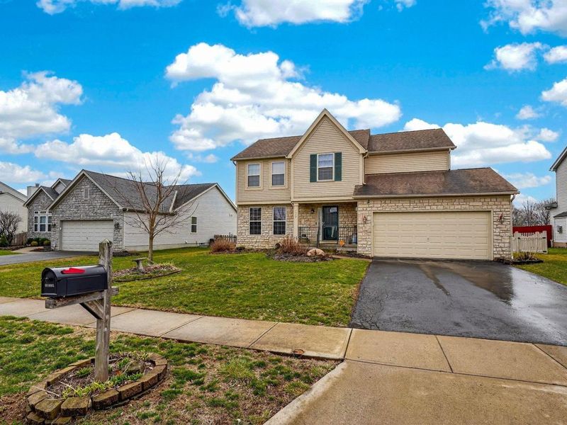 4457 Knoll Crest Drive , Grove City, OH 43123 Photo 4