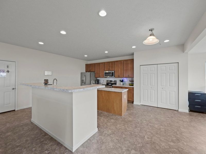 513 Heidish Drive , Commercial Point, OH 43116 Photo 16