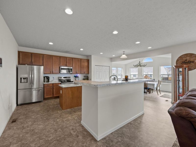 513 Heidish Drive , Commercial Point, OH 43116 Photo 17