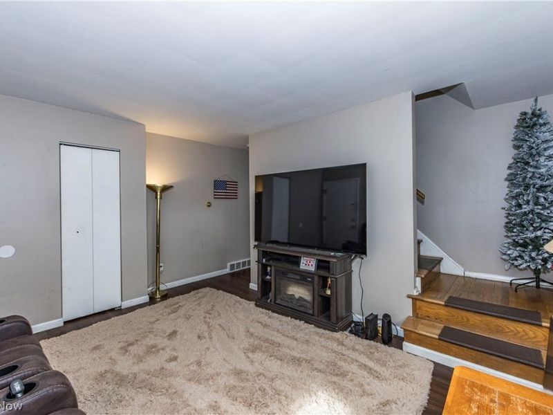 1905-1907 Carter Avenue , Akron, OH 44301 Photo 7