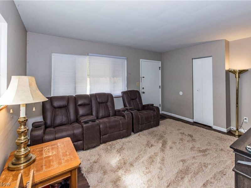 1905-1907 Carter Avenue , Akron, OH 44301 Photo 8