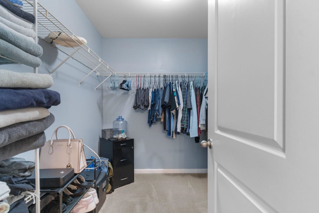 3200 Holly Loop Photo 18