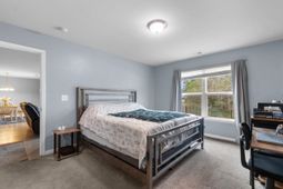 3200 Holly Loop photo 4