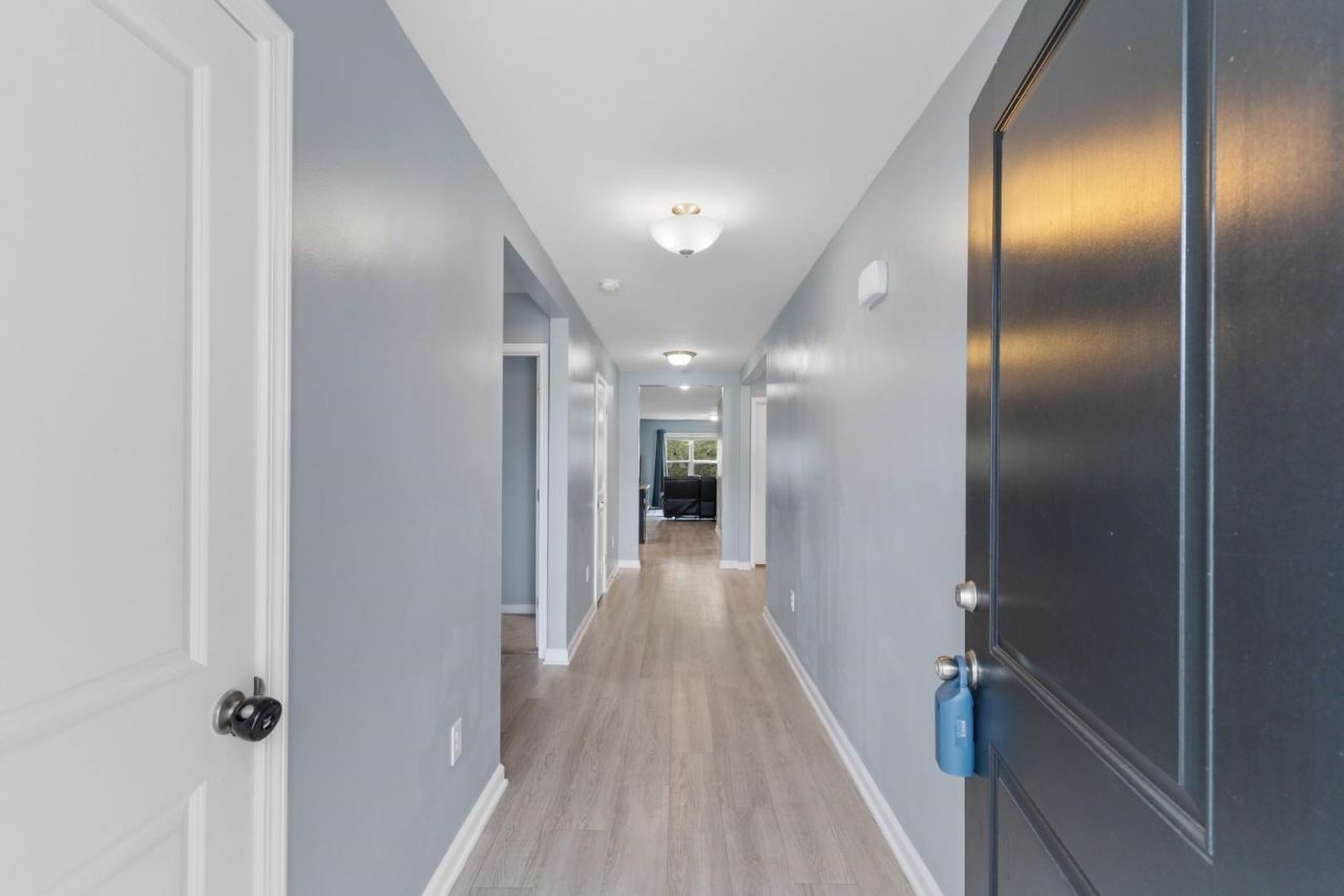 3200 Holly Loop Photo 8