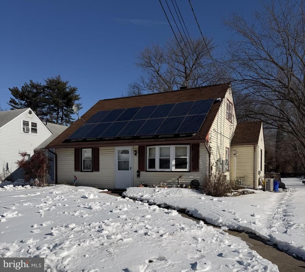 9 E Williams Avenue, Barrington, NJ 08007 Main Photo