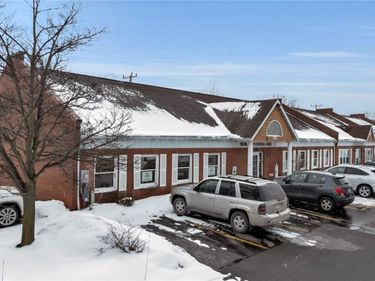 4233 Maple Road, Buffalo, NY 14226