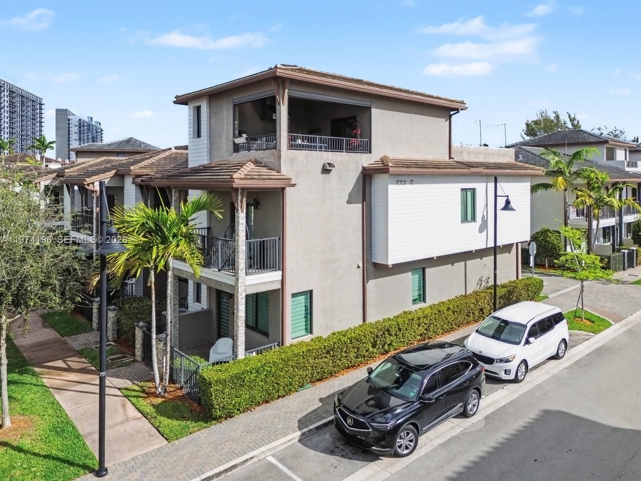 4903 NW 83rd Path , Doral, FL 33166 Photo