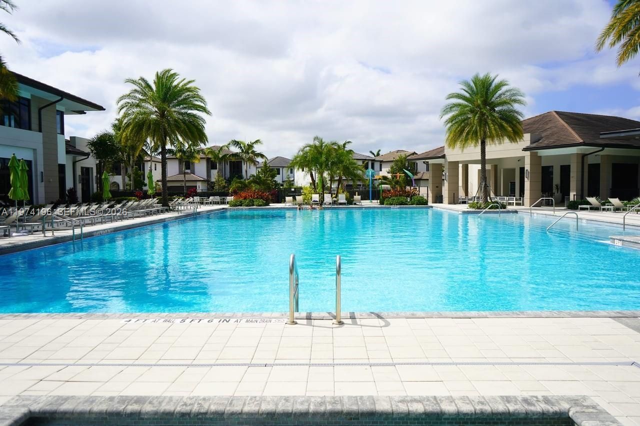 4903 NW 83rd Path , Doral, FL 33166 Photo